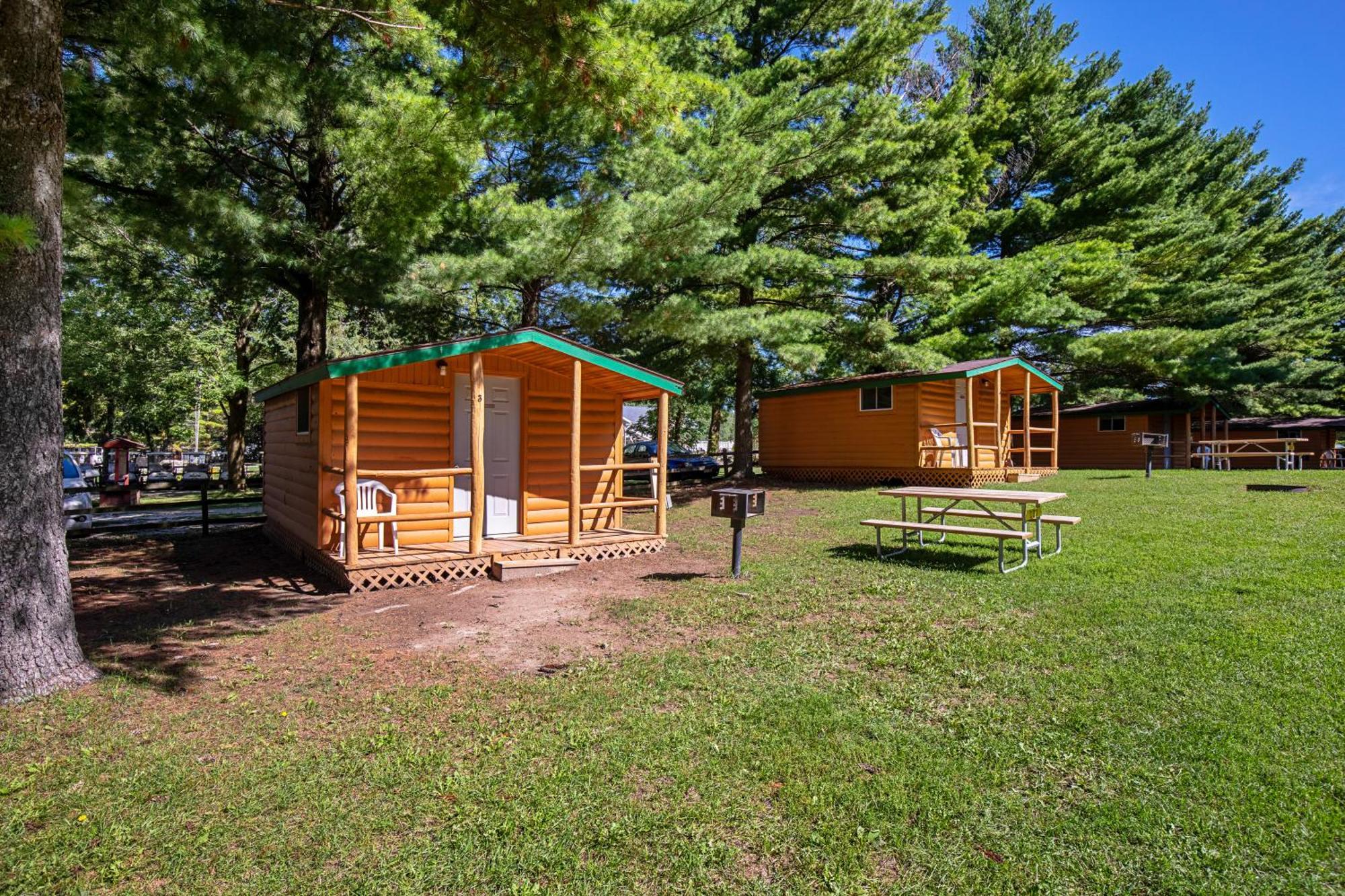 Plymouth Rock Camping Resort Basic Cabin Elkhart Lake Eksteriør billede