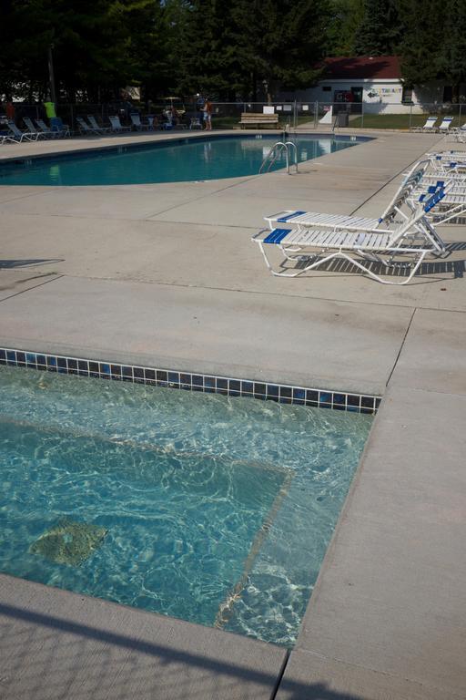 Plymouth Rock Camping Resort Basic Cabin Elkhart Lake Eksteriør billede